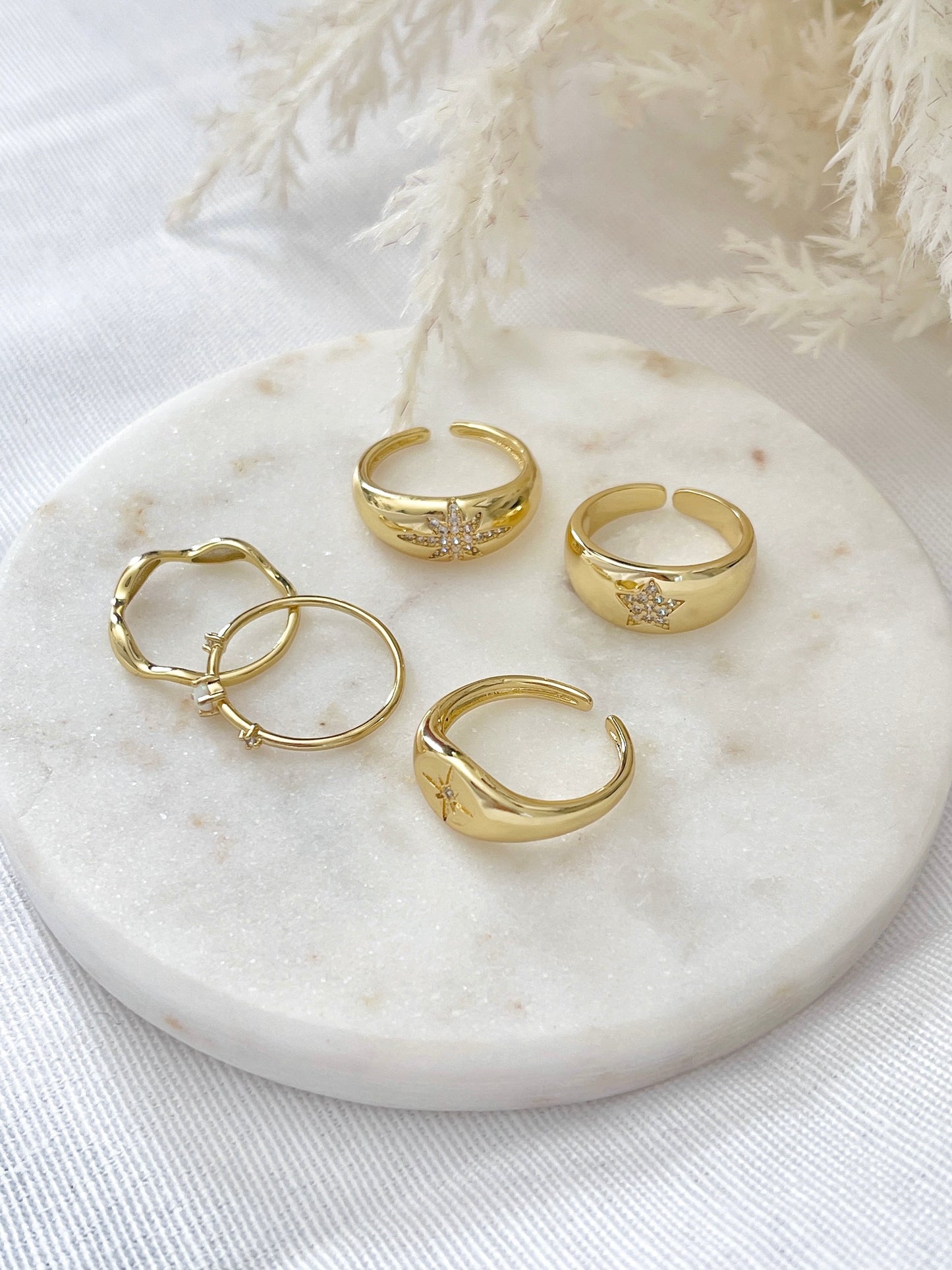 Golden Starburst Dome Ring