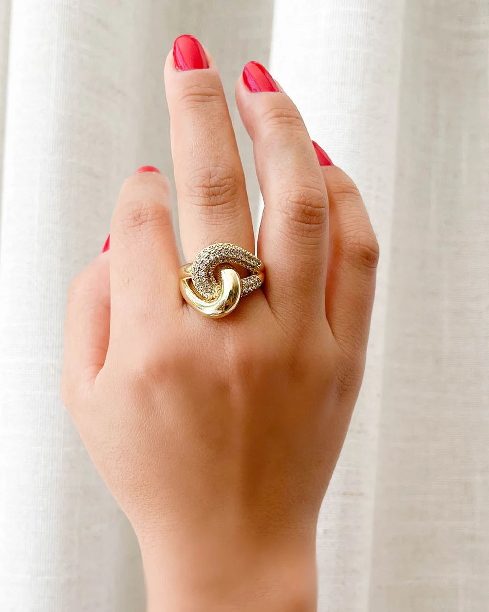 The Golden Knot Ring