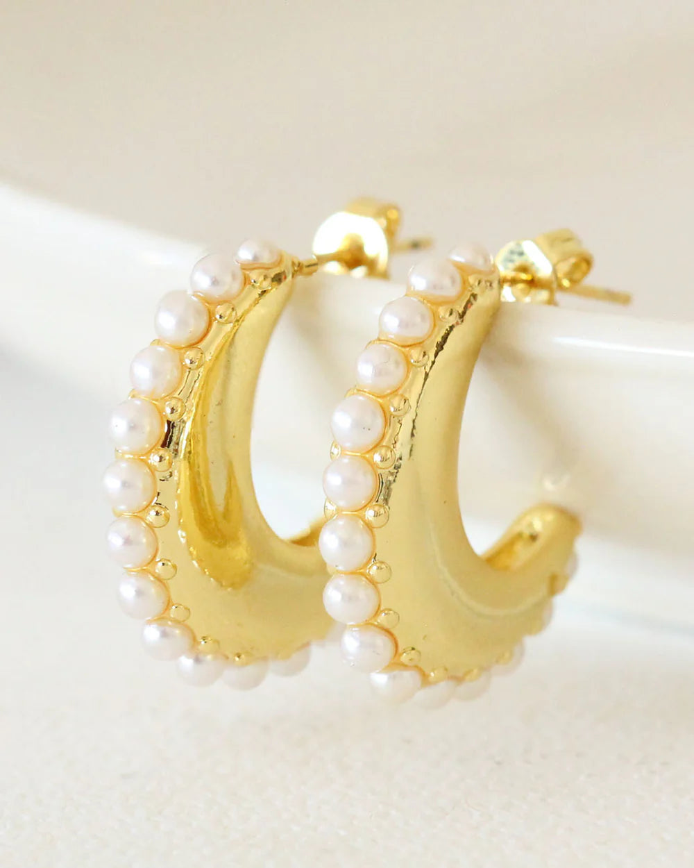 Curvy Pearl Hoops