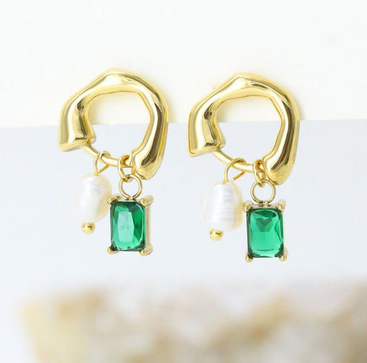 Emerald n Pearl Earrings