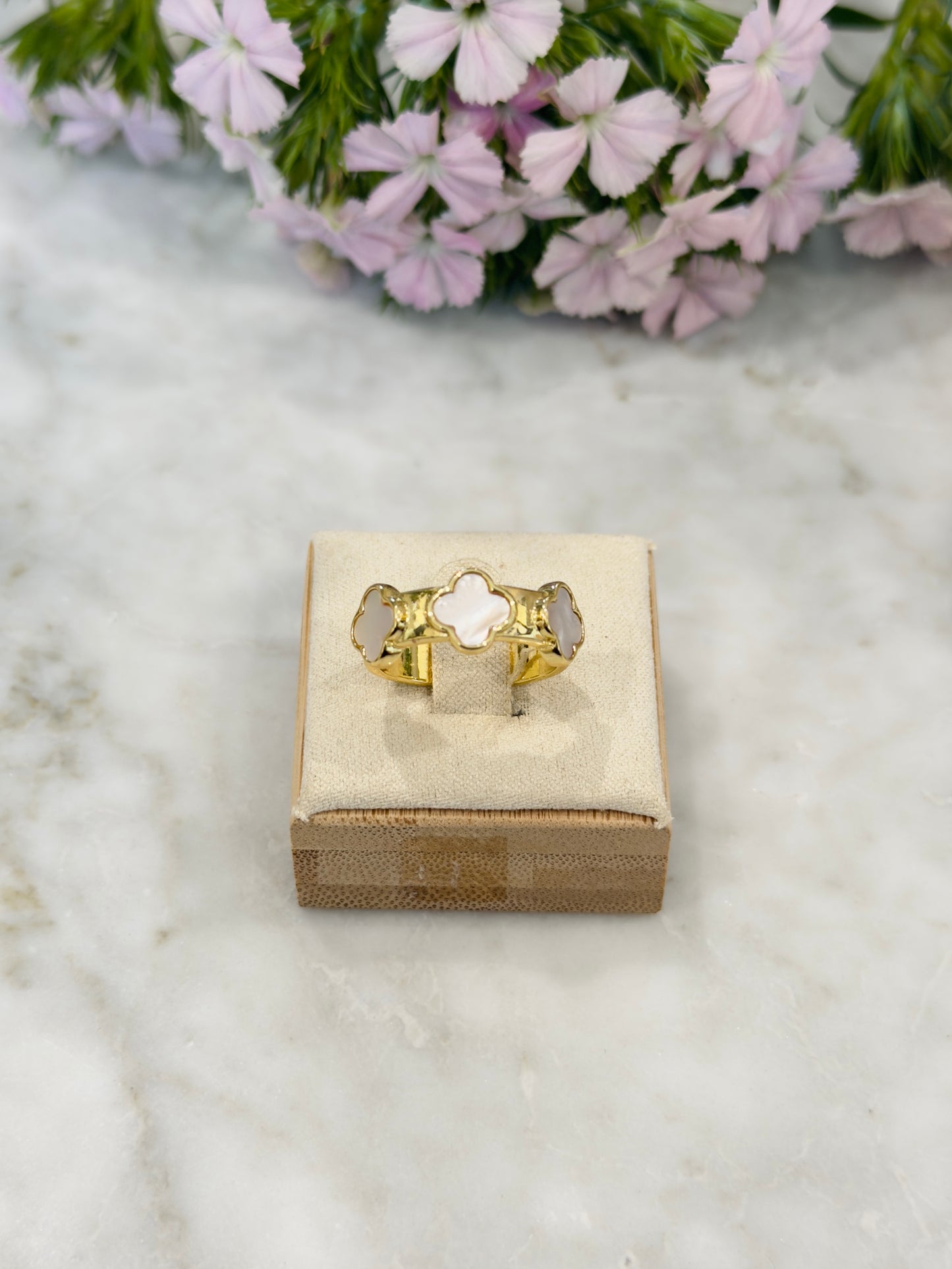 Clover Statement Ring