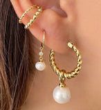 Chica Perla Hoop Earrings